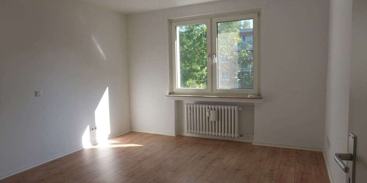 Etagenwohnung Düsseldorf Eller - 3 Zimmer, 78 m&sup2;, 980&euro; | Angebot:27547727