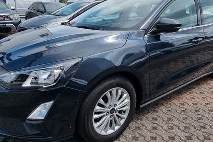 Ford Focus 85.000 km 12.698 &euro; Mönchengladbach 41063