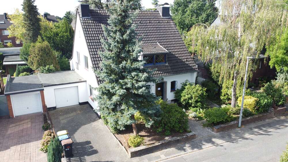 Einfamilienhaus Kaarst - 8 Zimmer, 180 m&sup2;, 530.000&euro; | Angebot:27456331