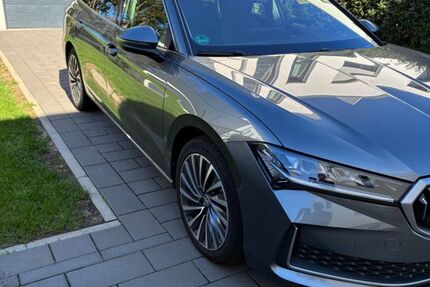 Skoda Superb 28.800 km 29.790 &euro; Düsseldorf 40489