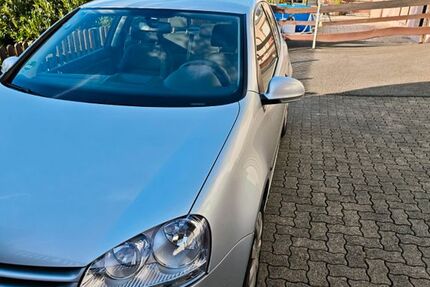 VW Golf 170.000 km 5.300 &euro; Düsseldorf 40599
