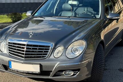Mercedes-Benz E 200 170.100 km 4.900 &euro; Bergheim 50126