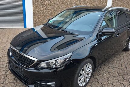 Peugeot 308 99.000 km 7.200 &euro; Moers 47441