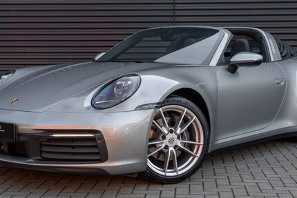 Porsche 992 11.500 km 143.890 &euro; Moers 47441