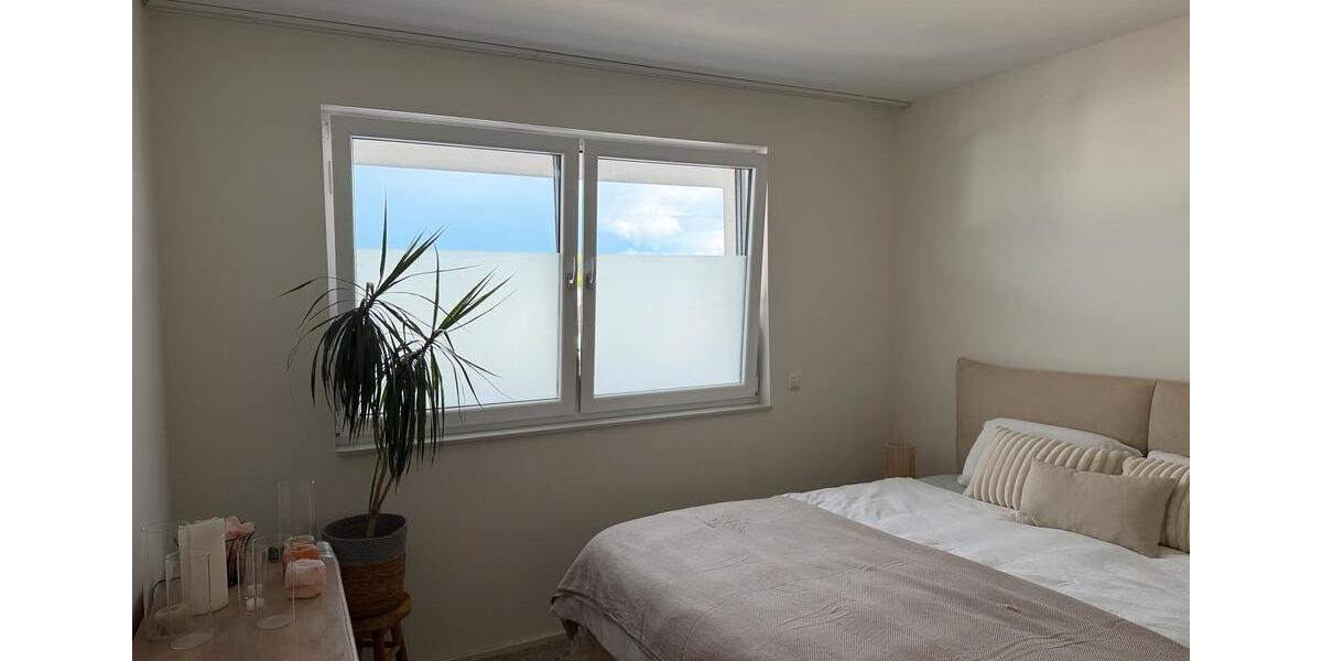 Etagenwohnung Meerbusch - 2 Zimmer, 81 m&sup2;, 1.350&euro; | Angebot:27550884