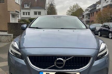 Volvo V40 136.345 km 11.400 &euro; Düsseldorf 40468