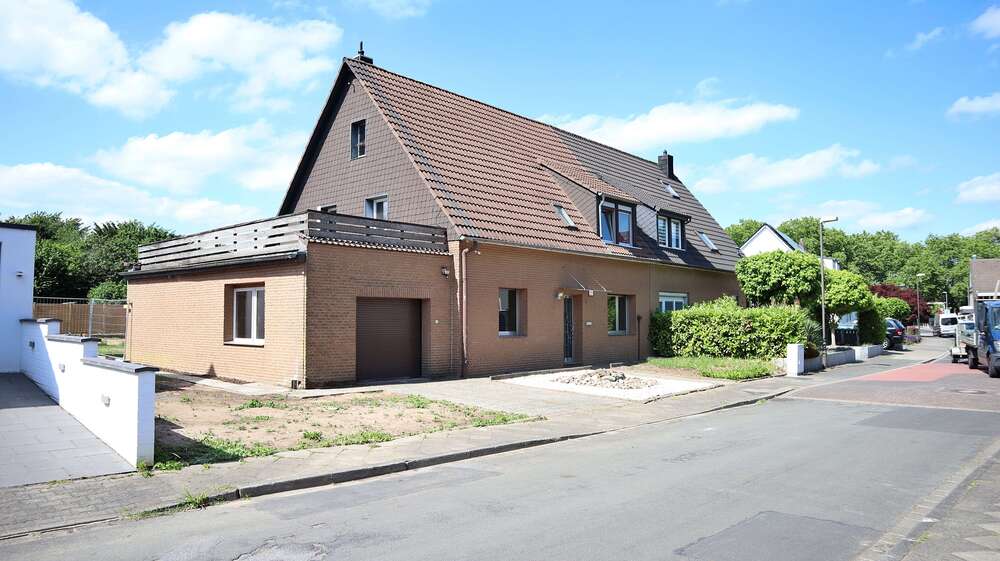 Einfamilienhaus Düsseldorf Urdenbach - 8 Zimmer, 201 m&sup2;, 695.000&euro; | Angebot:27491510