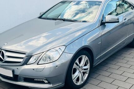 Mercedes-Benz E 250 141.000 km 8.900 &euro; Mülheim 45476