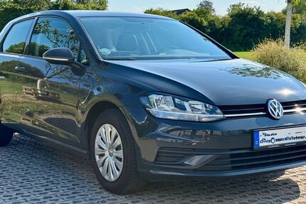 VW Golf 157.000 km 7.690 &euro; Solingen 42655