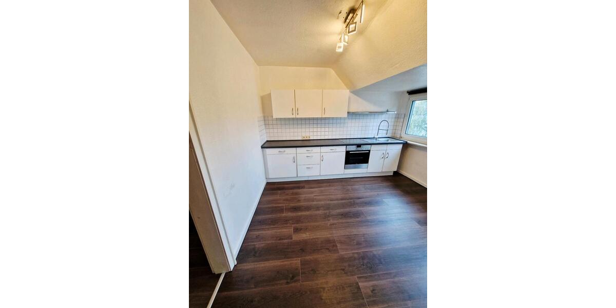 Dachgeschoßwohnung Mülheim an der Ruhr Broich - 2 Zimmer, 52 m&sup2;, 550&euro; | Angebot:27545451