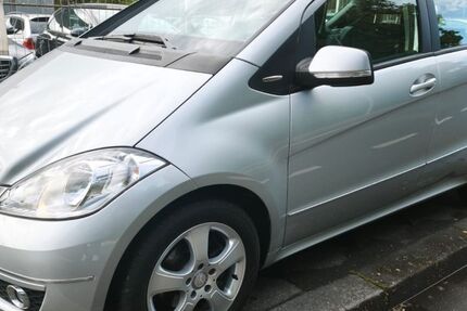 Mercedes-Benz A 180 82.000 km 7.450 &euro; Mönchengladbach - Odenkirchen 41199