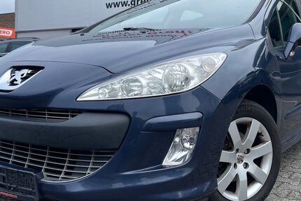 Peugeot 308 129.843 km 3.008 &euro; Mönchengladbach 41066
