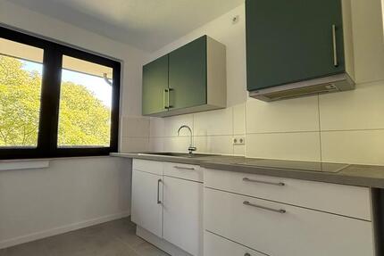 Wohnung Duisburg Mittelmeiderich - 2 Zimmer, 72 m&sup2;, 880&euro; | Angebot:27565931