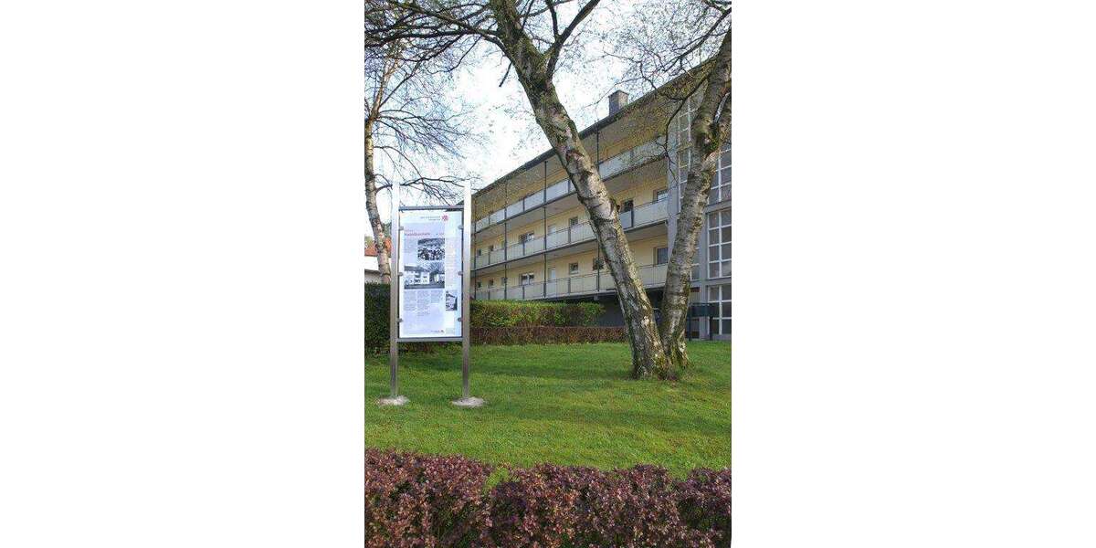 Etagenwohnung Solingen - 2 Zimmer, 61 m&sup2;, 585&euro; | Angebot:27514266