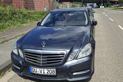 Mercedes-Benz 220 354.000 km 7.600 &euro; Friemersheim (Duisburg) 47229