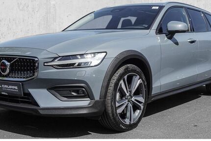 Volvo V60 Cross Country 34.329 km 36.480 &euro; Düsseldorf 40474