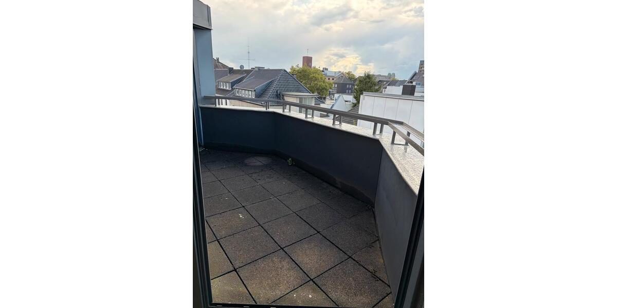 Etagenwohnung Krefeld - 2 Zimmer, 65 m&sup2;, 600&euro; | Angebot:27541042