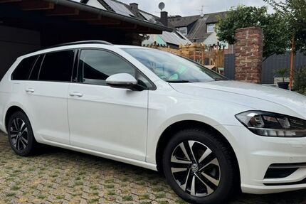 VW Golf 57.000 km 14.300 &euro; Rommerskirchen 41569