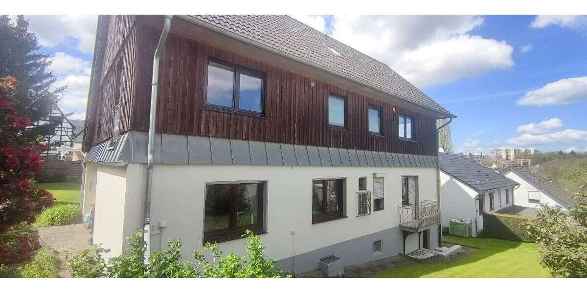 Einfamilienhaus Solingen Mitte - 9 Zimmer, 269 m&sup2;, 569.000&euro; | Angebot:25252578