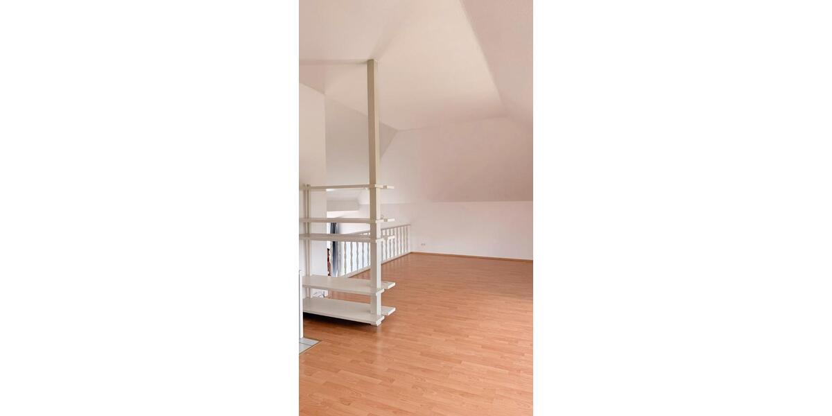 Dachgeschoßwohnung Erkelenz - 4 Zimmer, 126 m&sup2;, 1.100&euro; | Angebot:27544285