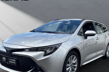 Toyota Corolla 32.850 km 24.471 &euro; Duisburg 47055