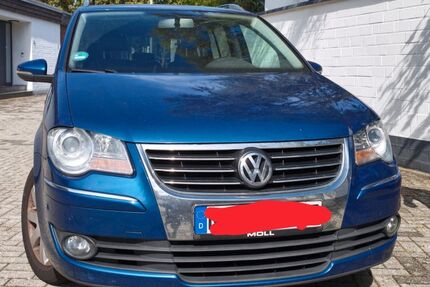 VW Touran 176.500 km 5.850 &euro; Neuss 41469