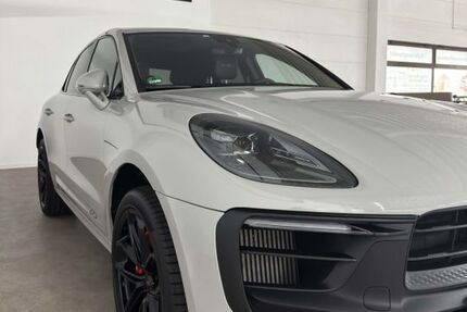 Porsche Macan 62.000 km 75.999 &euro; Duisburg 47068