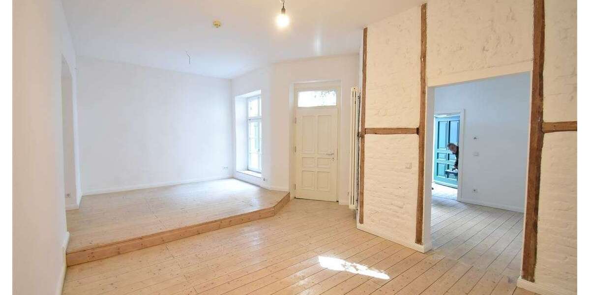 Einfamilienhaus Düsseldorf Altstadt - 11 Zimmer, 258 m&sup2;, 3.200&euro; | Angebot:20083227