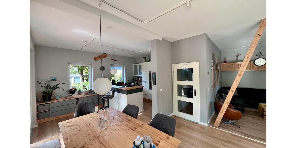 Einfamilienhaus Solingen Aufderhöhe - 8 Zimmer, 185 m&sup2;, 749.000&euro; | Angebot:27534080