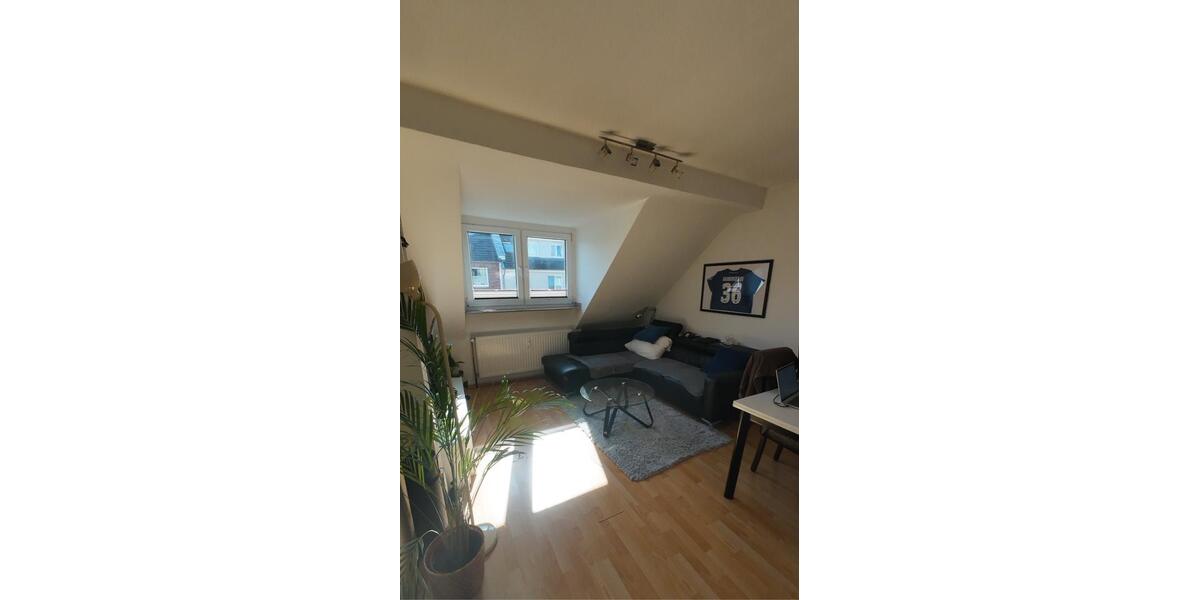 Etagenwohnung Düsseldorf Oberbilk - 2 Zimmer, 45 m&sup2;, 950&euro; | Angebot:27547068
