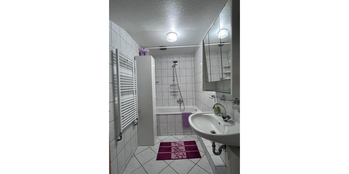 Etagenwohnung Düsseldorf Stadtbezirk 7 - 1.5 Zimmer, 40 m&sup2;, 700&euro; | Angebot:27551823