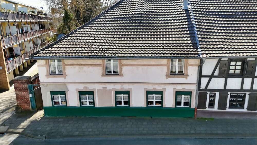 Einfamilienhaus Mönchengladbach Süd - 6 Zimmer, 165 m&sup2;, 129.000&euro; | Angebot:27380865