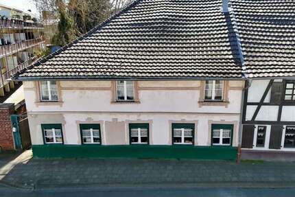 Haus Mönchengladbach Süd - 6 Zimmer, 165 m&sup2;, 129.000&euro; | Angebot:27380865