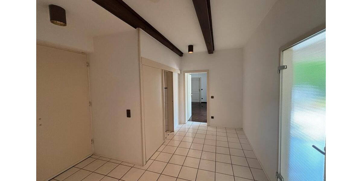Bungalow Mönchengladbach West - 6 Zimmer, 320 m&sup2;, 625.000&euro; | Angebot:27444024