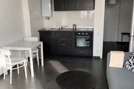 Zimmer Düsseldorf Holthausen - 1 Zimmer, 1.250&euro; | Angebot:27558836