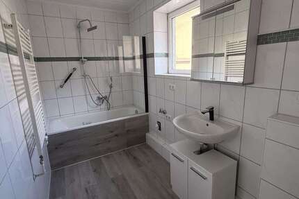 Wohnung Mülheim an der Ruhr Menden-Holthausen - 3.5 Zimmer, 76 m&sup2;, 165.000&euro; | Angebot:27508903