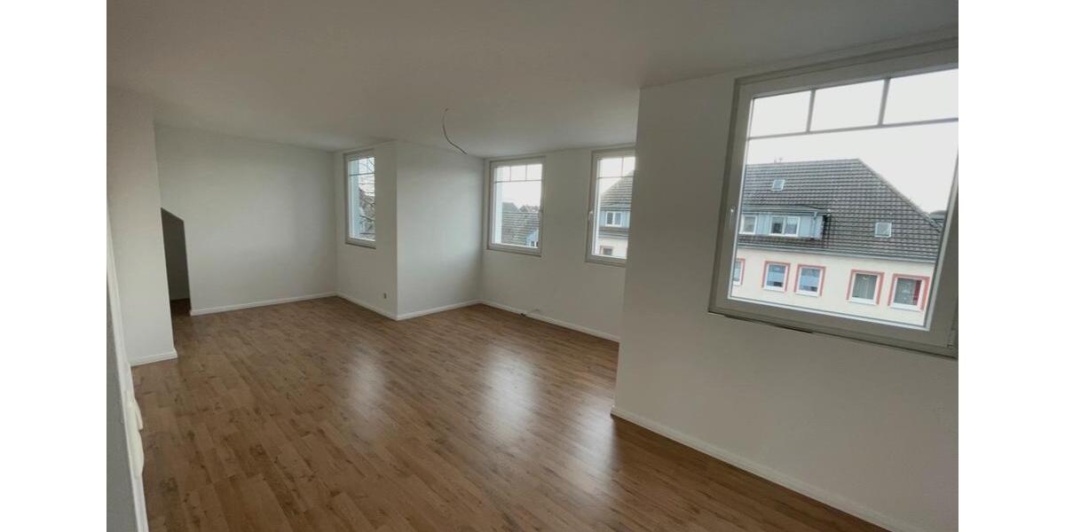 Dachgeschoßwohnung Neuss Augustinusviertel - 2 Zimmer, 80 m&sup2;, 998&euro; | Angebot:27537348