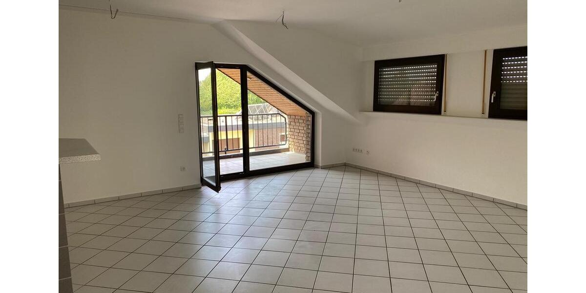 Dachgeschoßwohnung Pulheim - 3 Zimmer, 73 m&sup2;, 1.500&euro; | Angebot:27545427