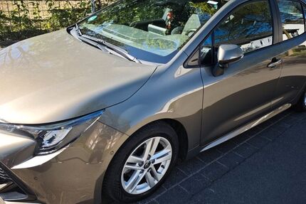 Toyota Corolla 53.000 km 18.000 &euro; Düsseldorf 40211