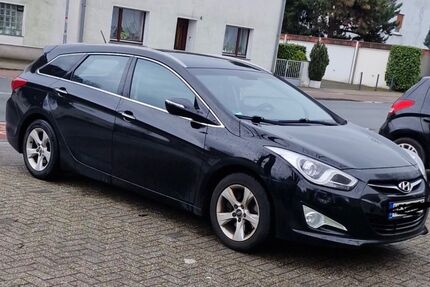 Hyundai i40 272.000 km 1.800 &euro; Moers 47441