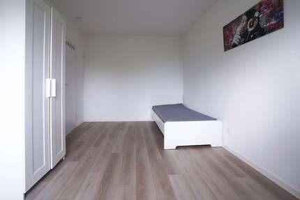 Zimmer Düsseldorf Wersten - 619&euro; | Angebot:27476778