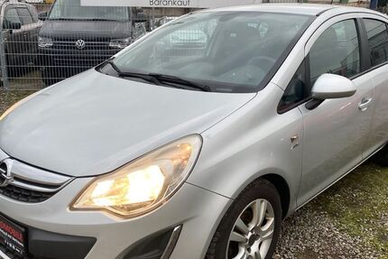 Opel Corsa 151.000 km 2.770 &euro; Düsseldorf 40231
