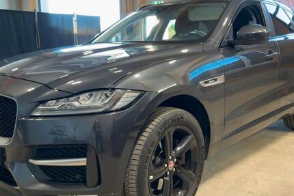 Jaguar F-Pace 163.000 km 15.999 &euro; Düsseldorf 40233