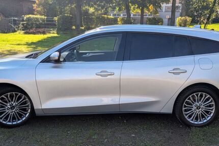 Ford Focus 57.033 km 16.650 &euro; Grevenbroich 41515