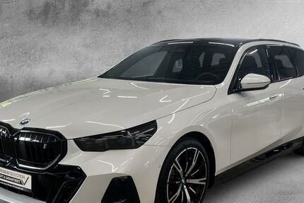 BMW i5 7.120 km 63.890 &euro; Krefeld 47800
