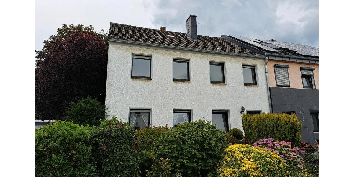 Reihenhaus Jüchen - 5 Zimmer, 141 m&sup2;, 369.000&euro; | Angebot:27436324