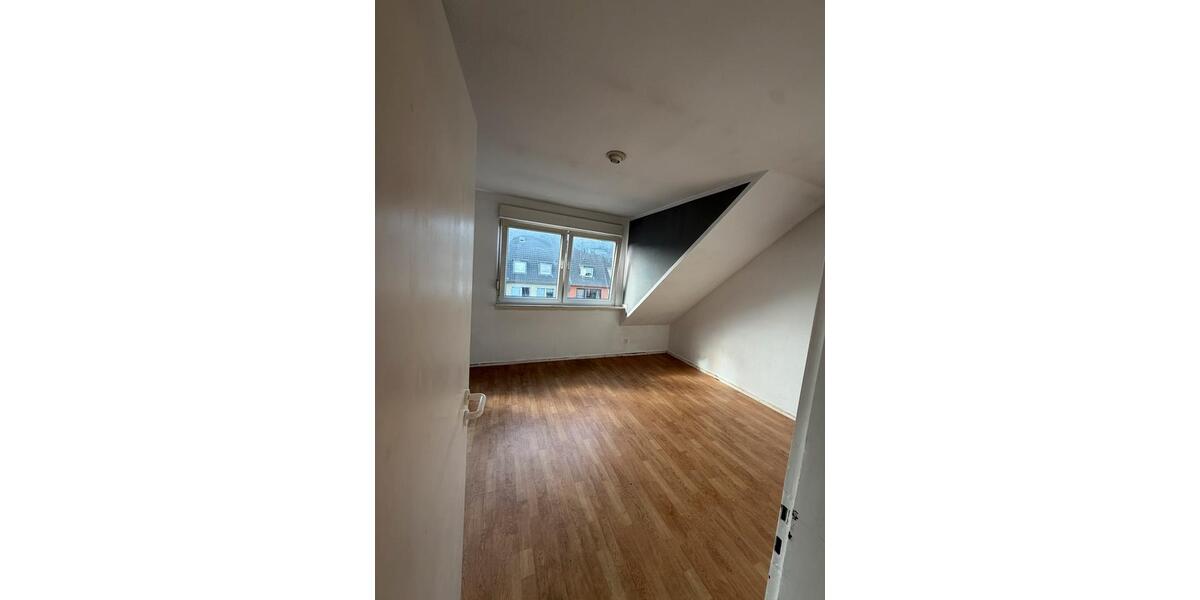 Dachgeschoßwohnung Mönchengladbach - 2 Zimmer, 58 m&sup2;, 630&euro; | Angebot:27545641