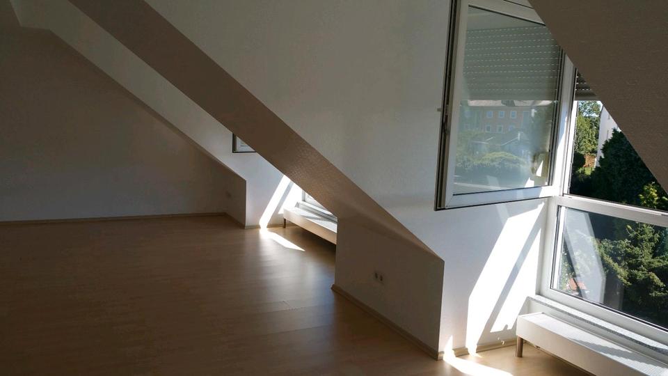 Dachgeschoßwohnung Velbert - 2 Zimmer, 78 m&sup2;, 818&euro; | Angebot:27544552