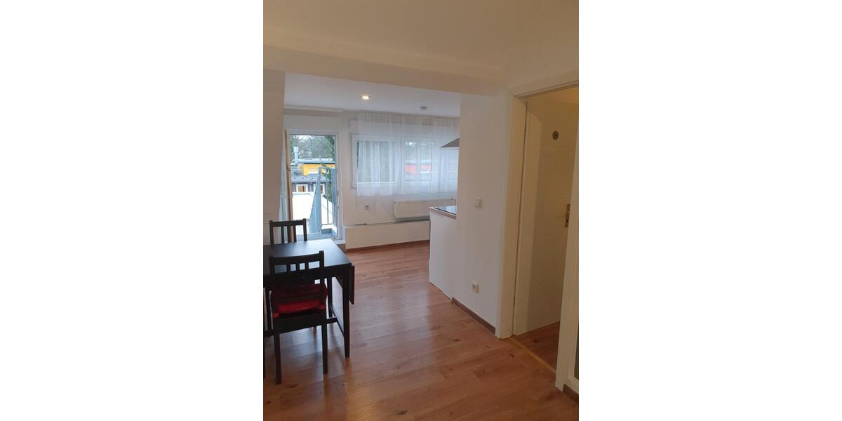 Dachgeschoßwohnung Krefeld - 1 Zimmer, 65 m&sup2;, 900&euro; | Angebot:27535152