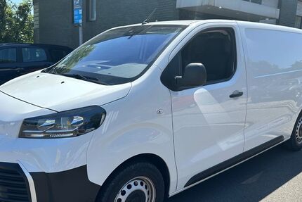 Toyota Proace (Verso) 19.000 km 23.880 &euro; Duisburg 47138